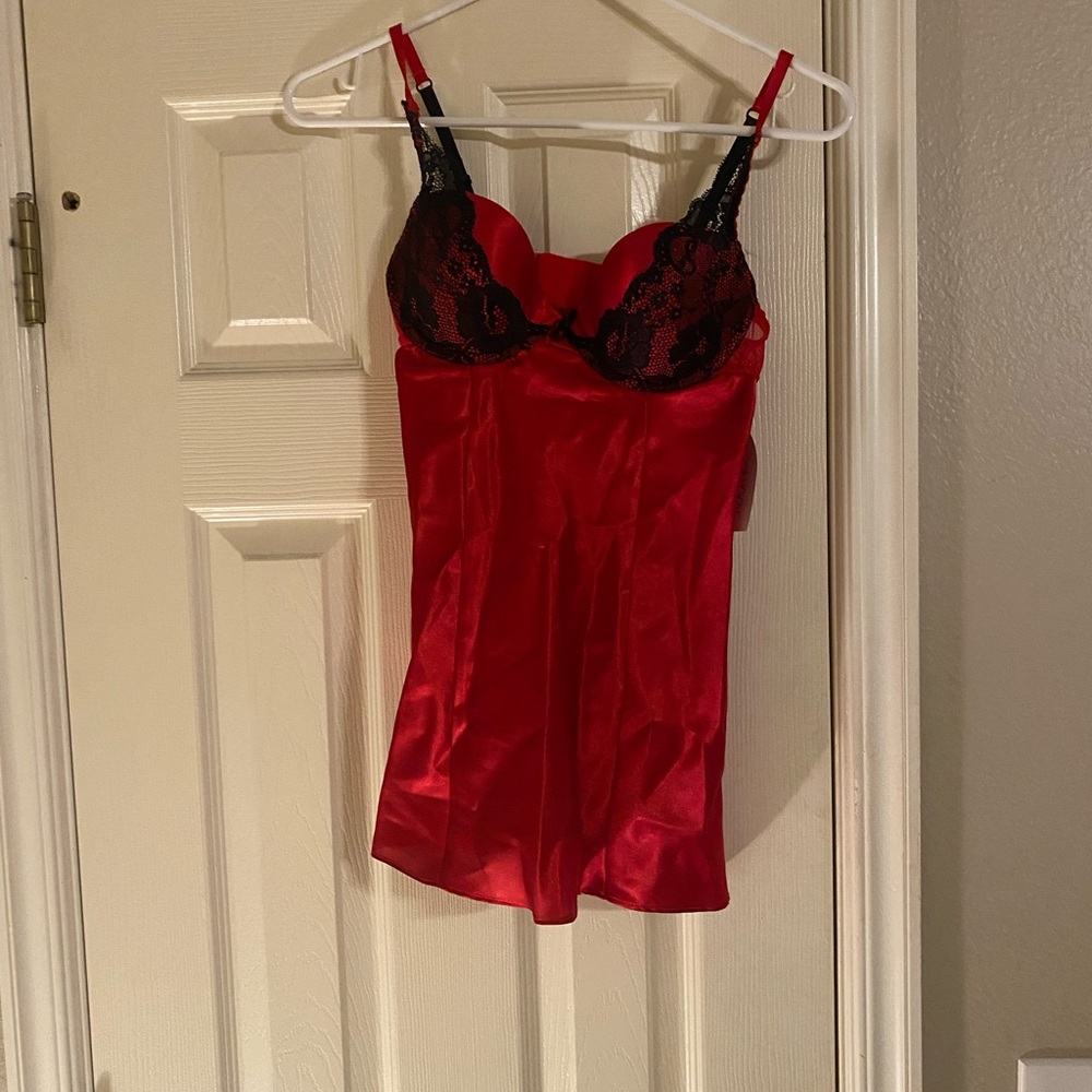 Gilligan & O'Malley Red and Black Satin Chemise